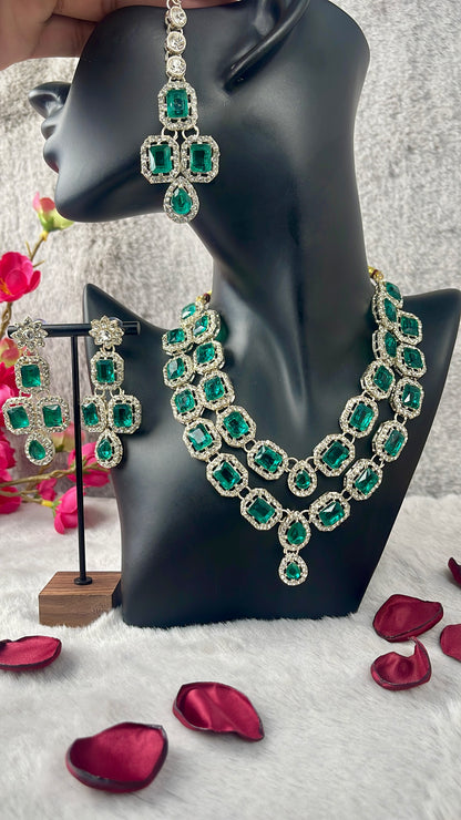 Emerald Royale Necklace Set
