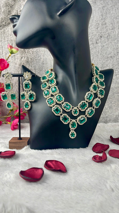 Emerald Royale Necklace Set